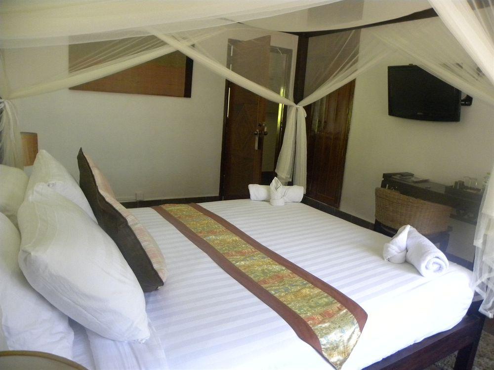 The Willow Boutique Hotel Phnom Penh Exterior foto