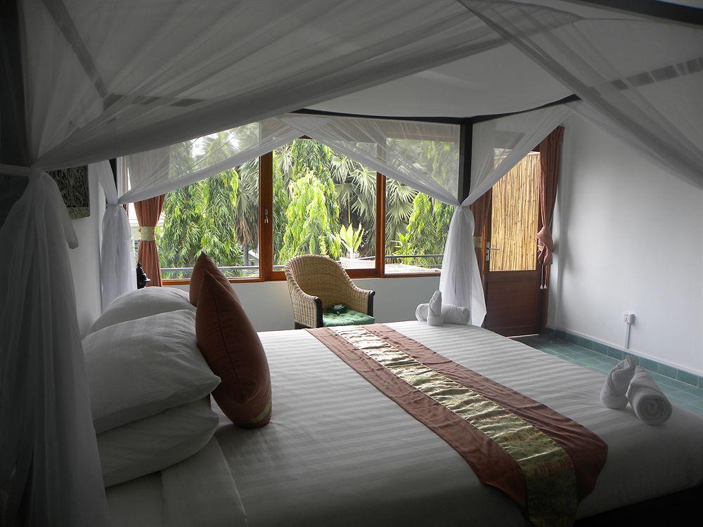 The Willow Boutique Hotel Phnom Penh Exterior foto
