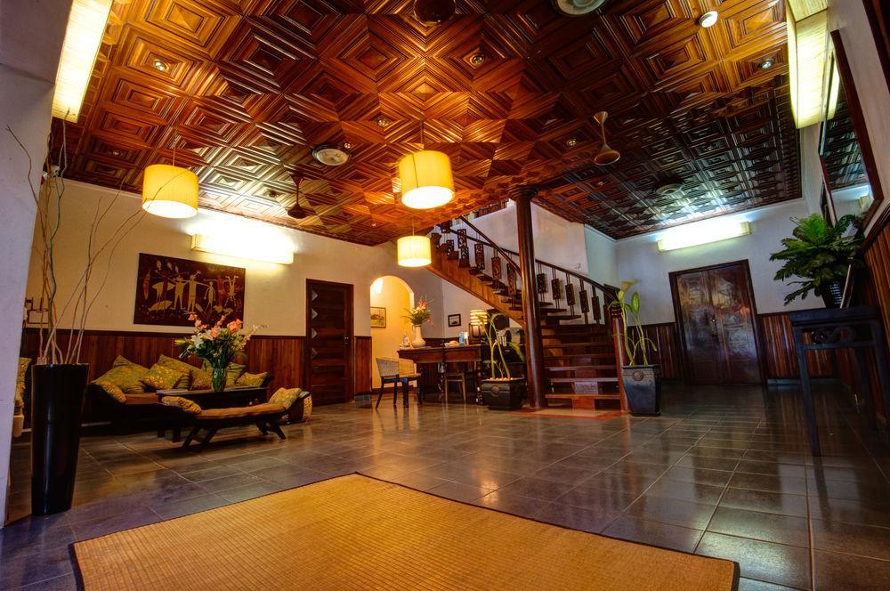 The Willow Boutique Hotel Phnom Penh Exterior foto